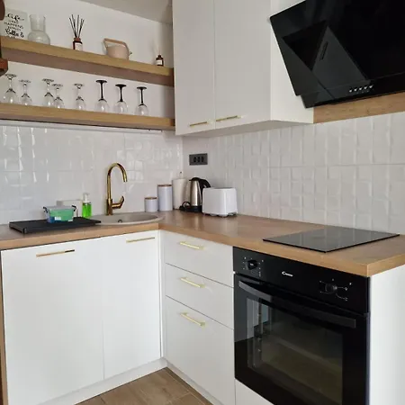 Apartman Modern 4 Stars With Terace & Free Parking Šibenik