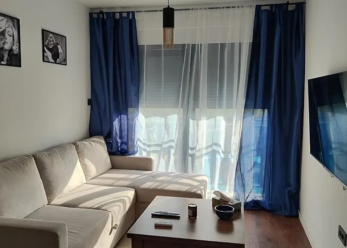 아파트 Modern 4 Stars Apartment With Terace & Free Parking *